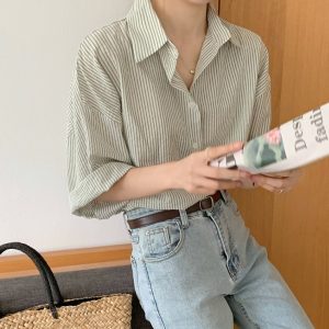 실사 데일리룩 카라 줄지 반팔 블라우스 셔츠