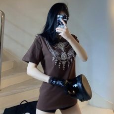 24030106 main image