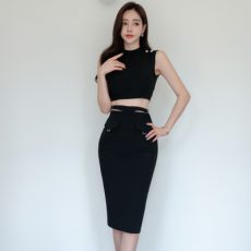 24040070 main image