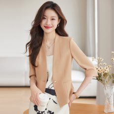 24040434 main image