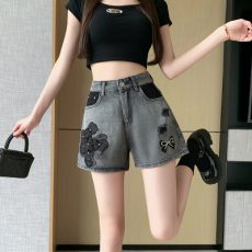 24050370 main image
